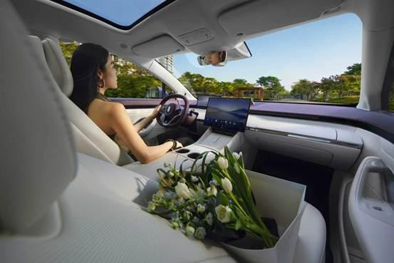 智界R7 10万交付献礼，补贴政策强势来袭
智界R7累计交付突破10万台的重要节