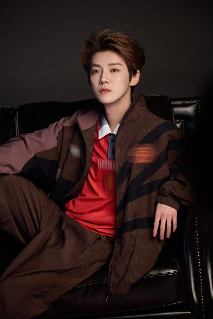 鹿晗gapday音乐节 🦌歌手鹿晗 可能未来的你会 为另一个谁哭泣 请记得 还