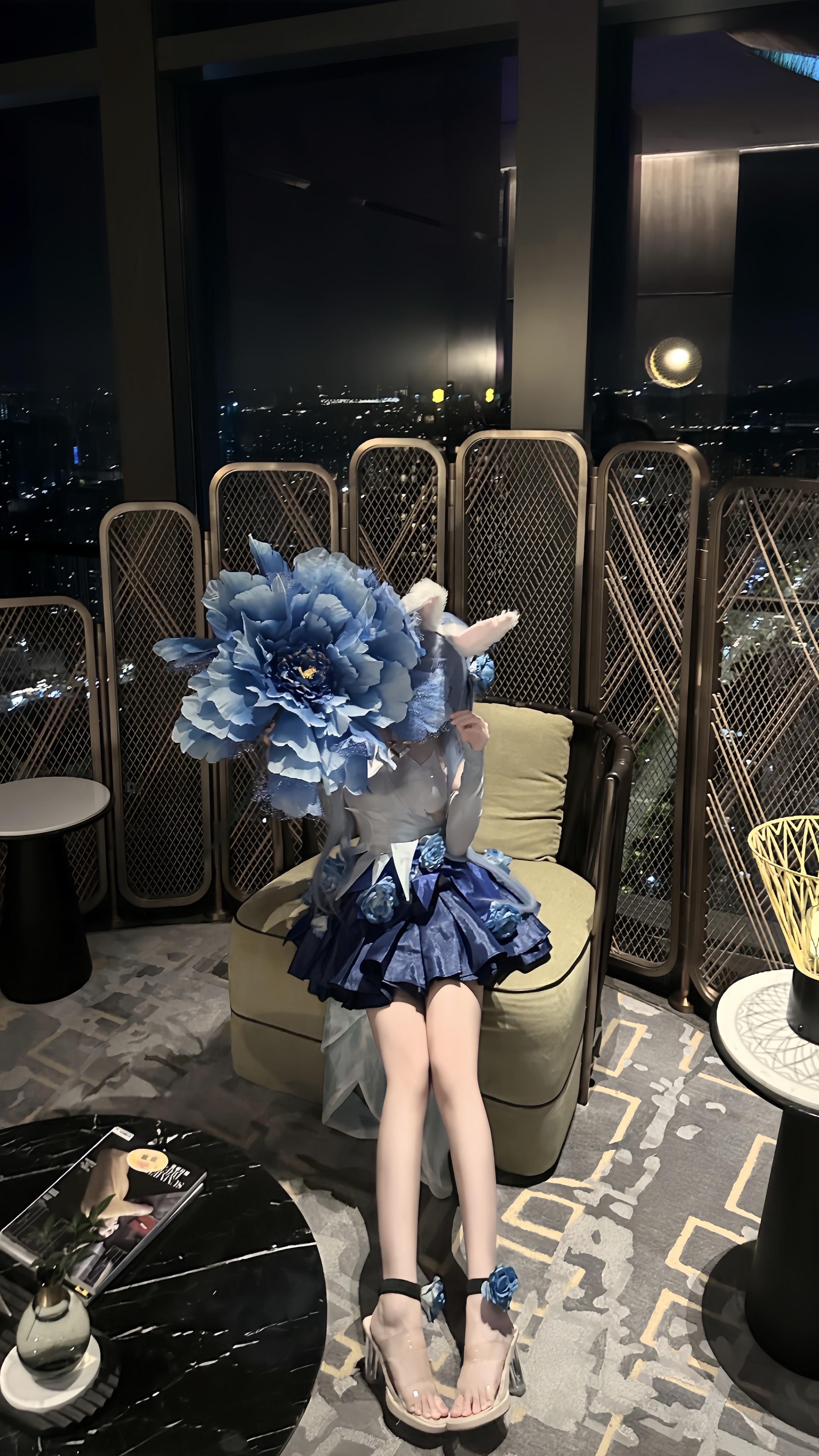 承诺如利剑 回忆更是刃上霜。