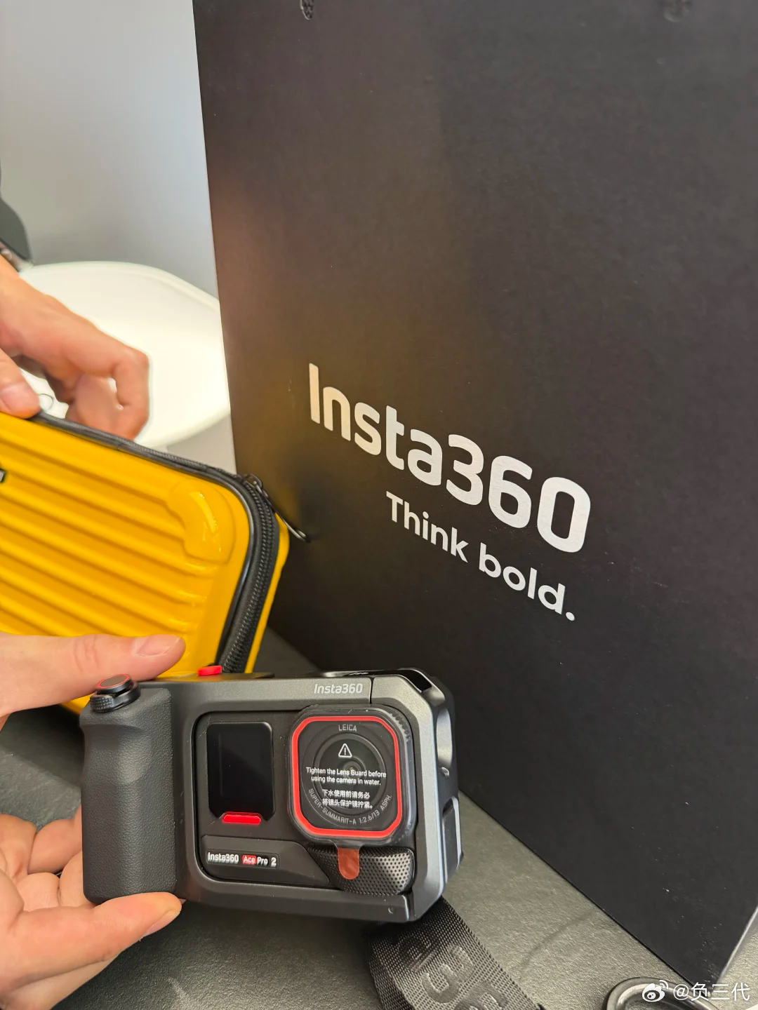 当下科技行业人才竞争激烈，正常的人才引进本是行业良性发展的常态，但部分现象却逐渐