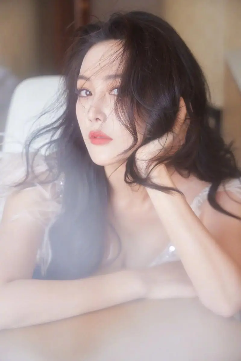 我喜欢的人，身上有光，光而不耀，与光同尘。💗