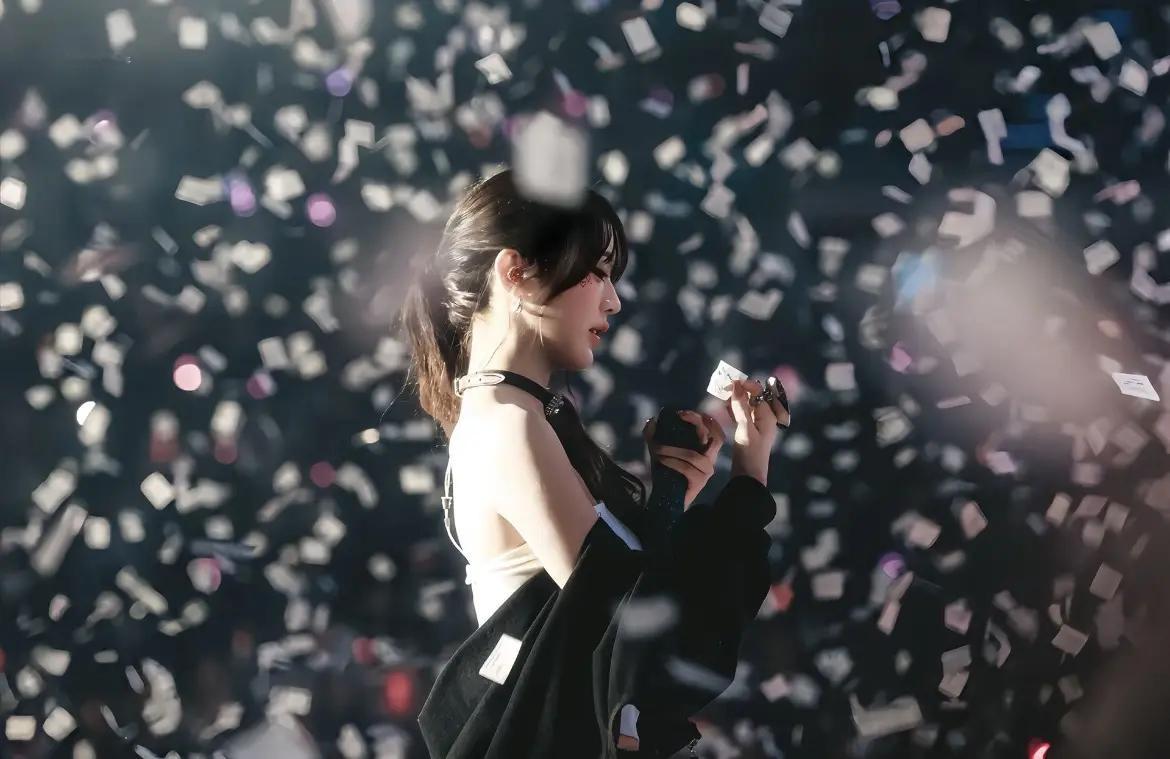 张元英这一身好闪 【张元英】终于忘记你的时候你出现在我的梦里 