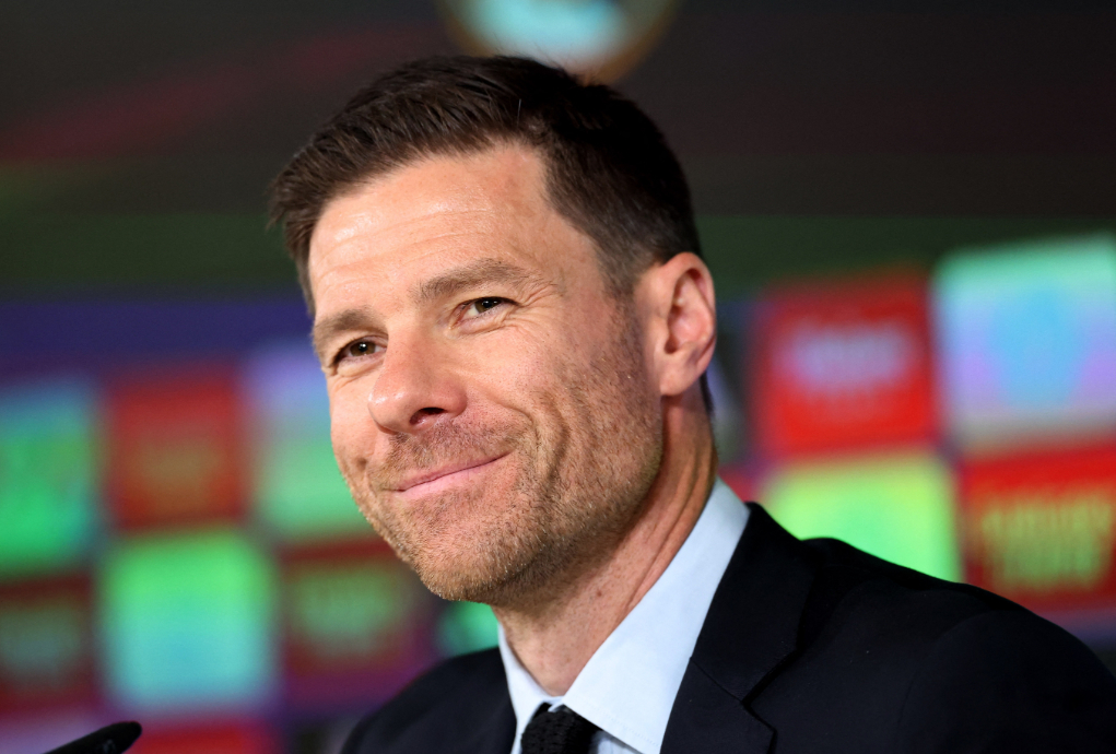 阿隆索下家赔率：利物浦居首，拜仁热刺二三，执教西班牙在列1月15日讯 阿隆索日前