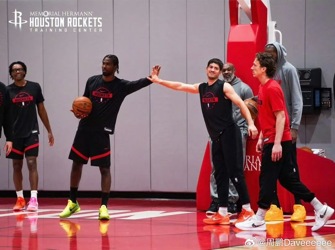 申京复出，火箭先发重回老五位，说实话伊森真得争点气了，这先发还能不调是给足了他机