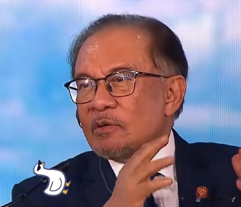 讯！快讯！

就在刚刚特朗普被马来西亚总统给搞尴尬了。

马来西亚总理安瓦尔在1