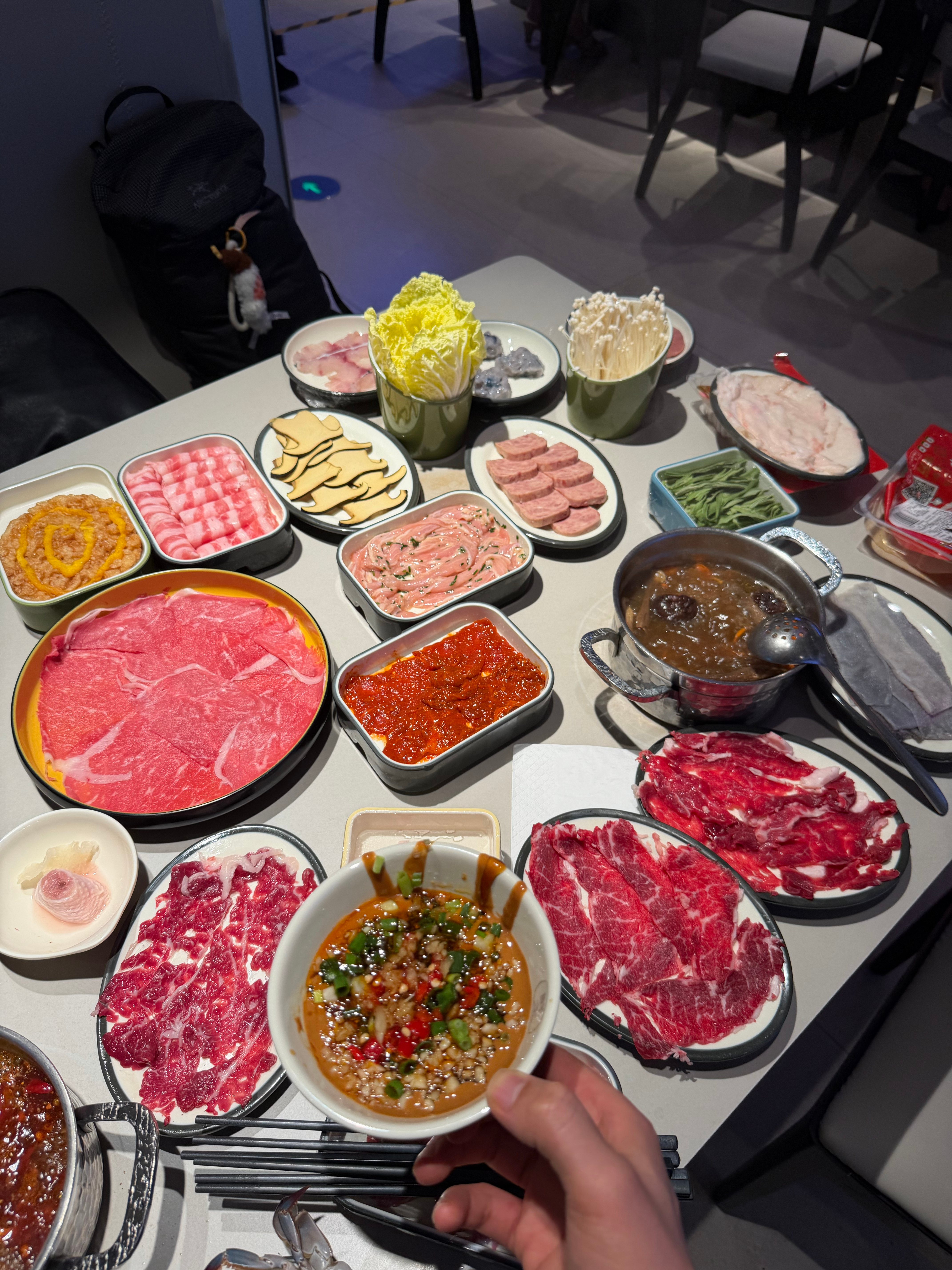 上周吃那个盘锦大河蟹的时候觉得好好吃，他说梭子蟹更好吃，今天来了厦门泉州吃，不符