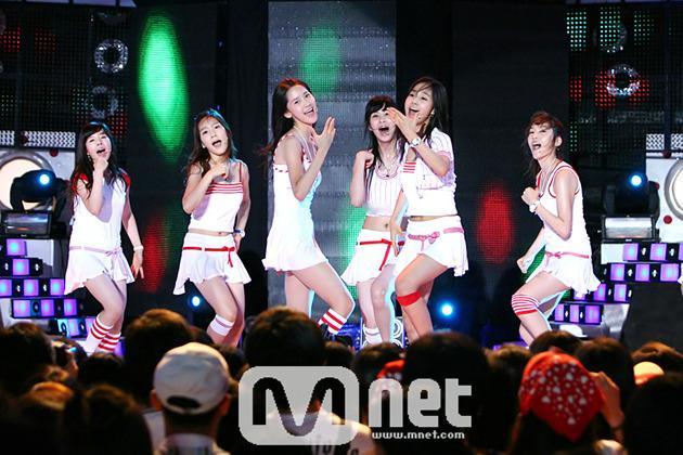 少女时代| 再次重逢的世界 舞台图 part 8打歌少女时代再次重逢的世界int