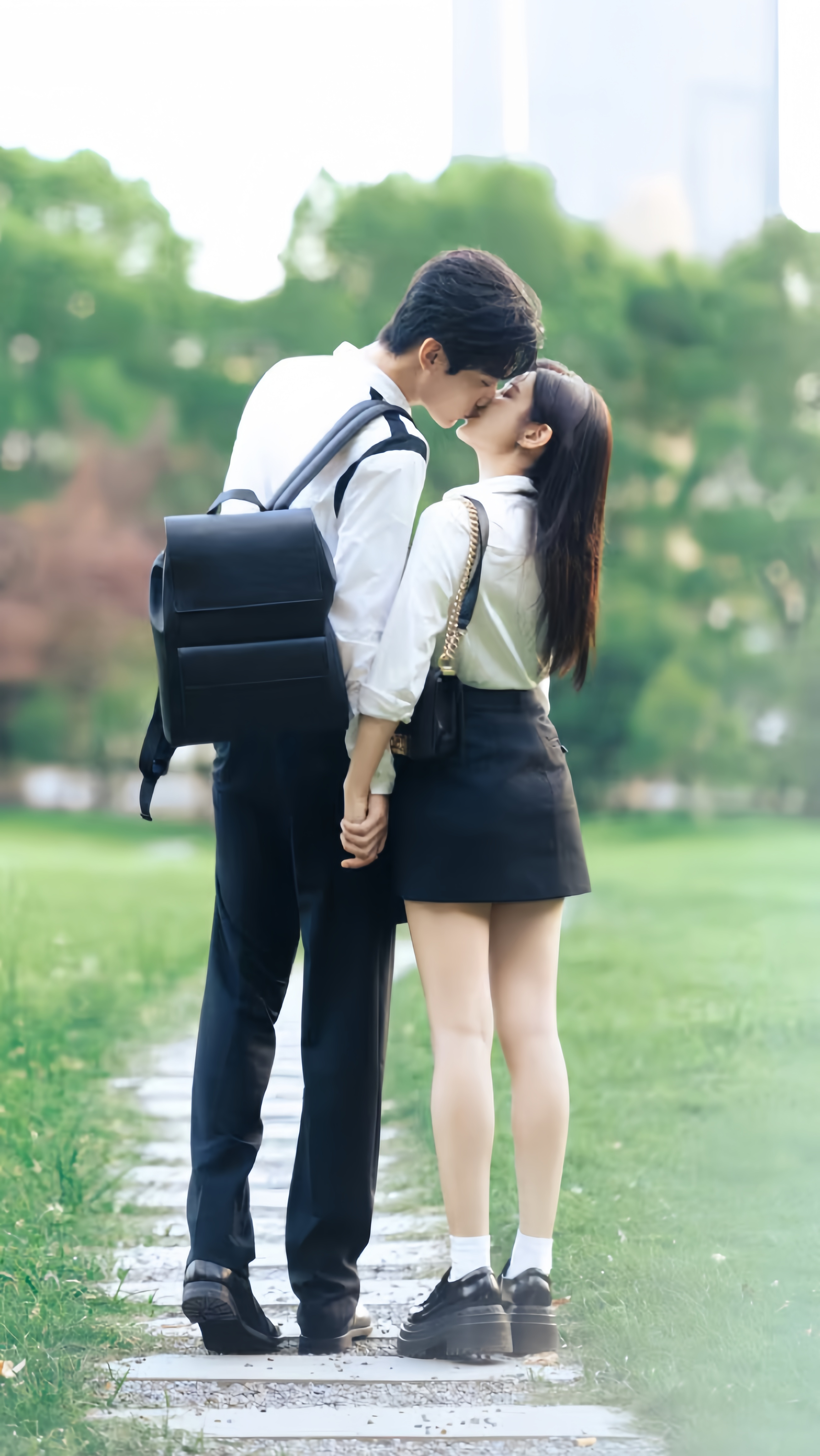 狙击蝴蝶集均1612万《狙击蝴蝶》A级剧播出了S级体质，热播期集均落在1612万