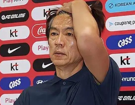 在韩国队确定无缘2026年美加墨世界杯32强后，主教练洪明甫于当地时间6月28日