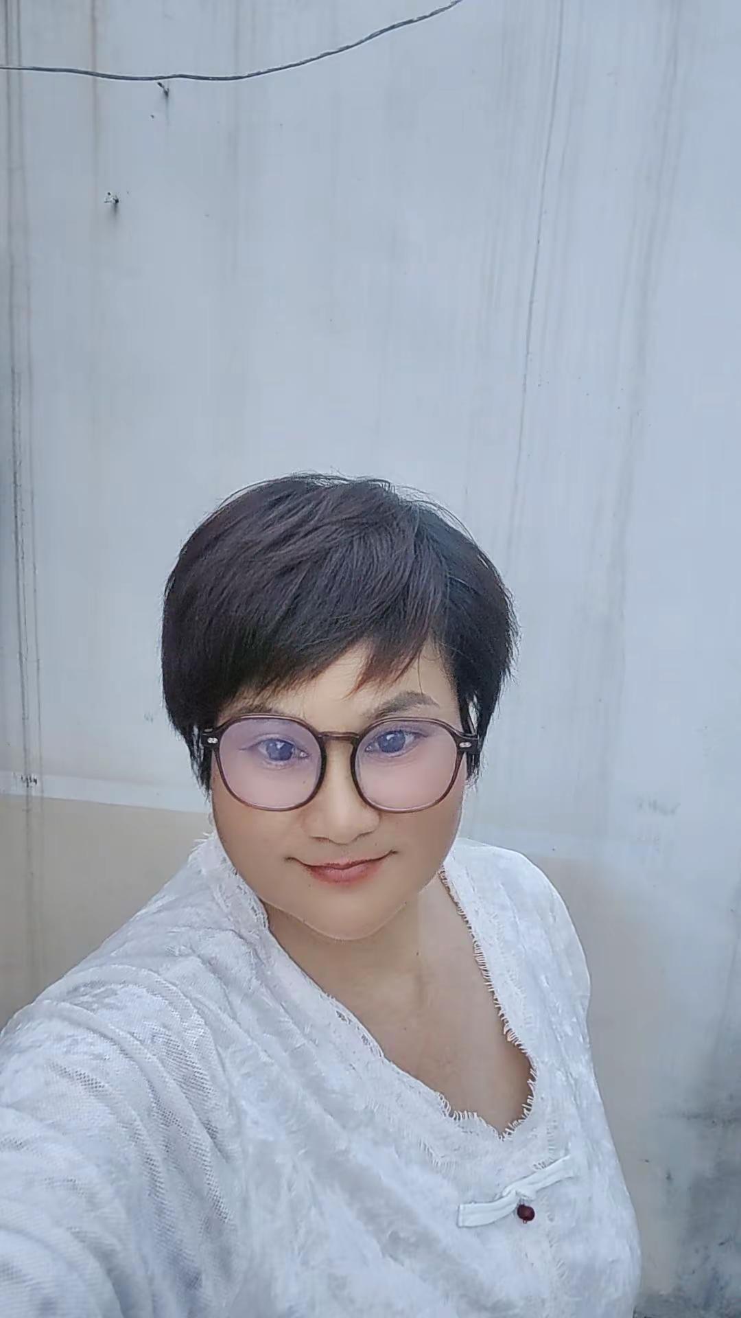 每天都要开心的笑一笑