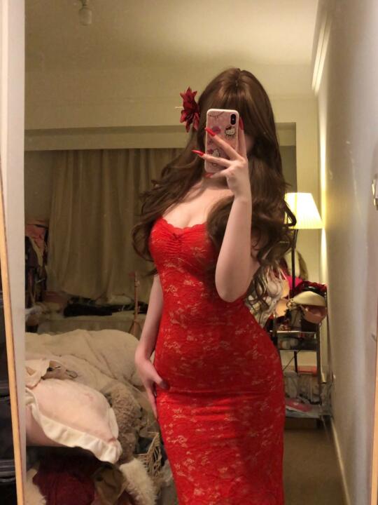 明媚妖艳的大女主