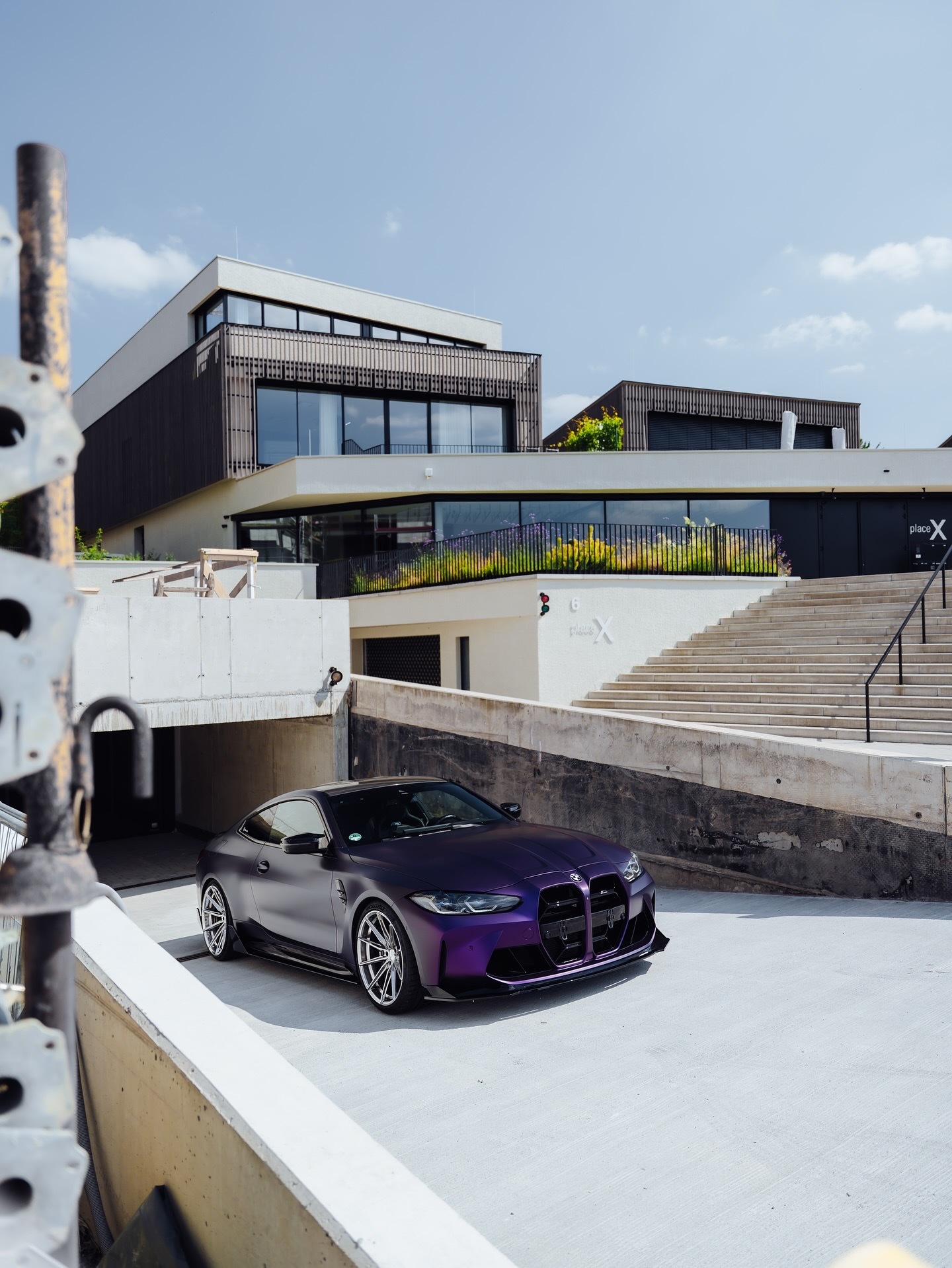 Car时尚[超话]  BMW M4 COMPETITION🖤💜..宝马m4老