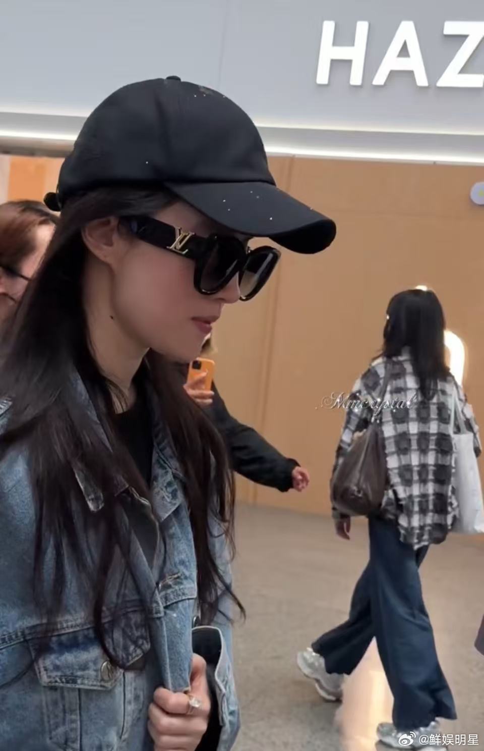 在我离开上海之前见到了刘亦菲在我离开上海之前见到了刘亦菲！ 