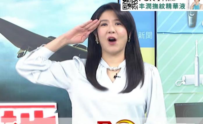 岛内媒体人郑亦真这一次休完产假返回工位，工作状态简直强到可怕啊。

先是在“头条