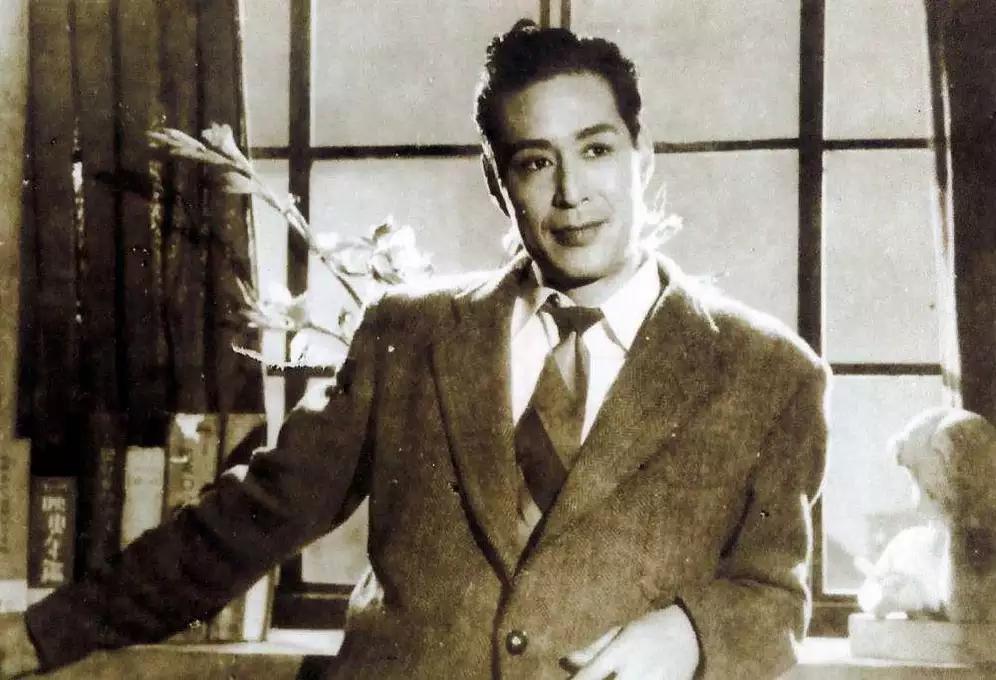 金焰，这位民国影帝，1910 年出生于朝鲜汉城，原名金德麟，本是韩国汉城贵族，后