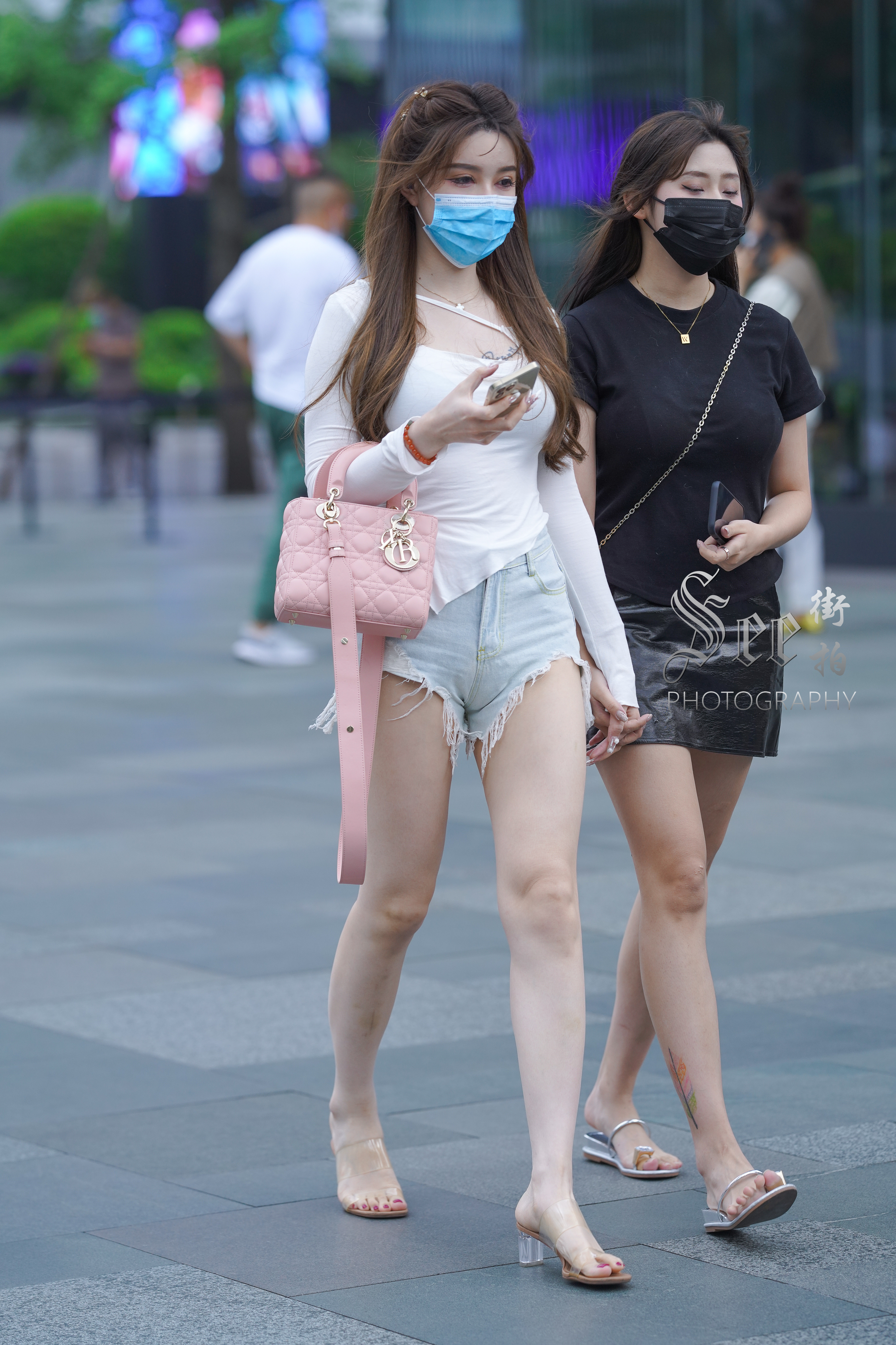 甜美清新的牛仔短裤小姐姐~~ ​​​