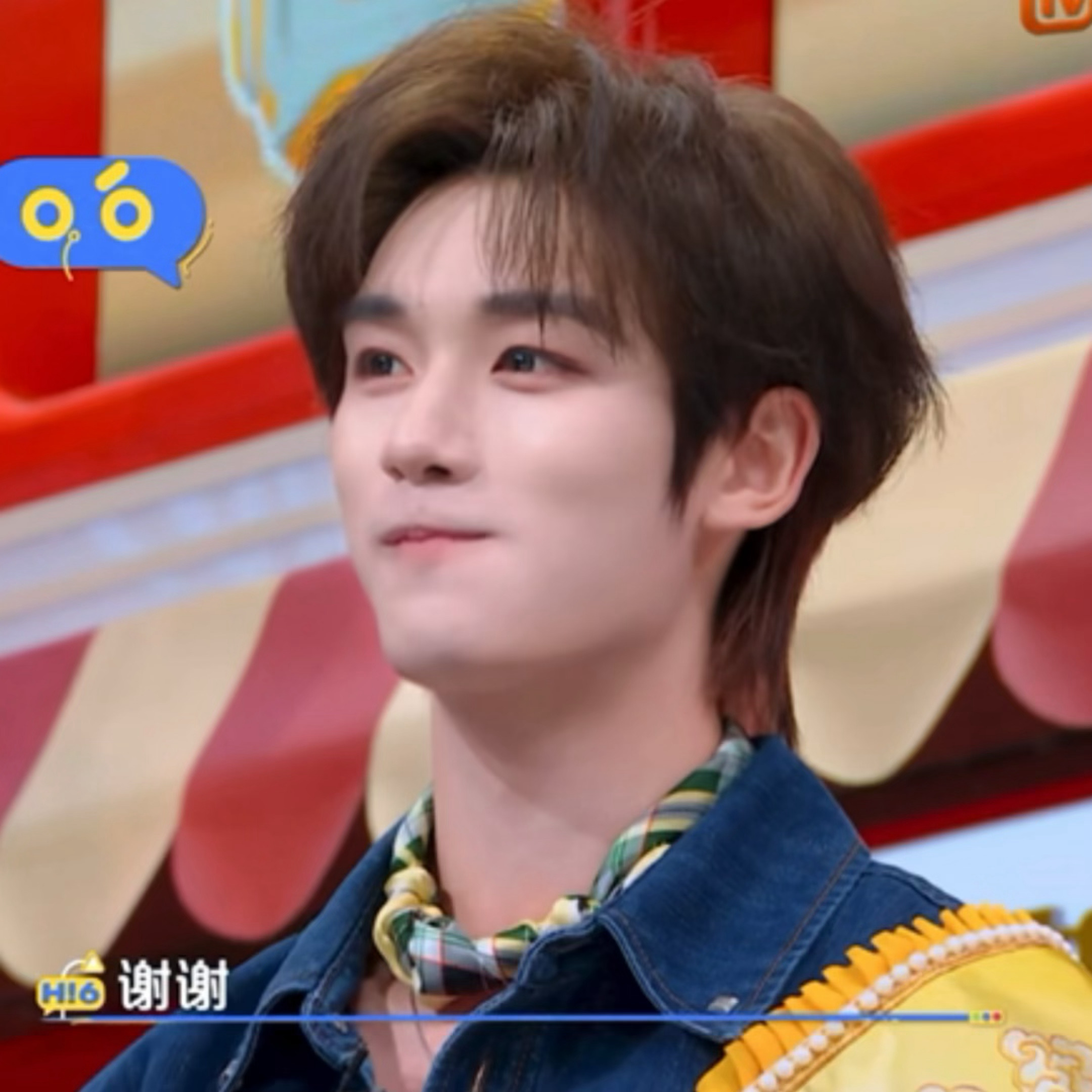 小少爷不开心了，谁去哄 ​​​