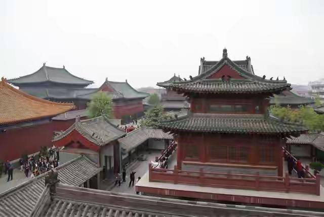 宋朝重文轻武的结果就是出奸臣。