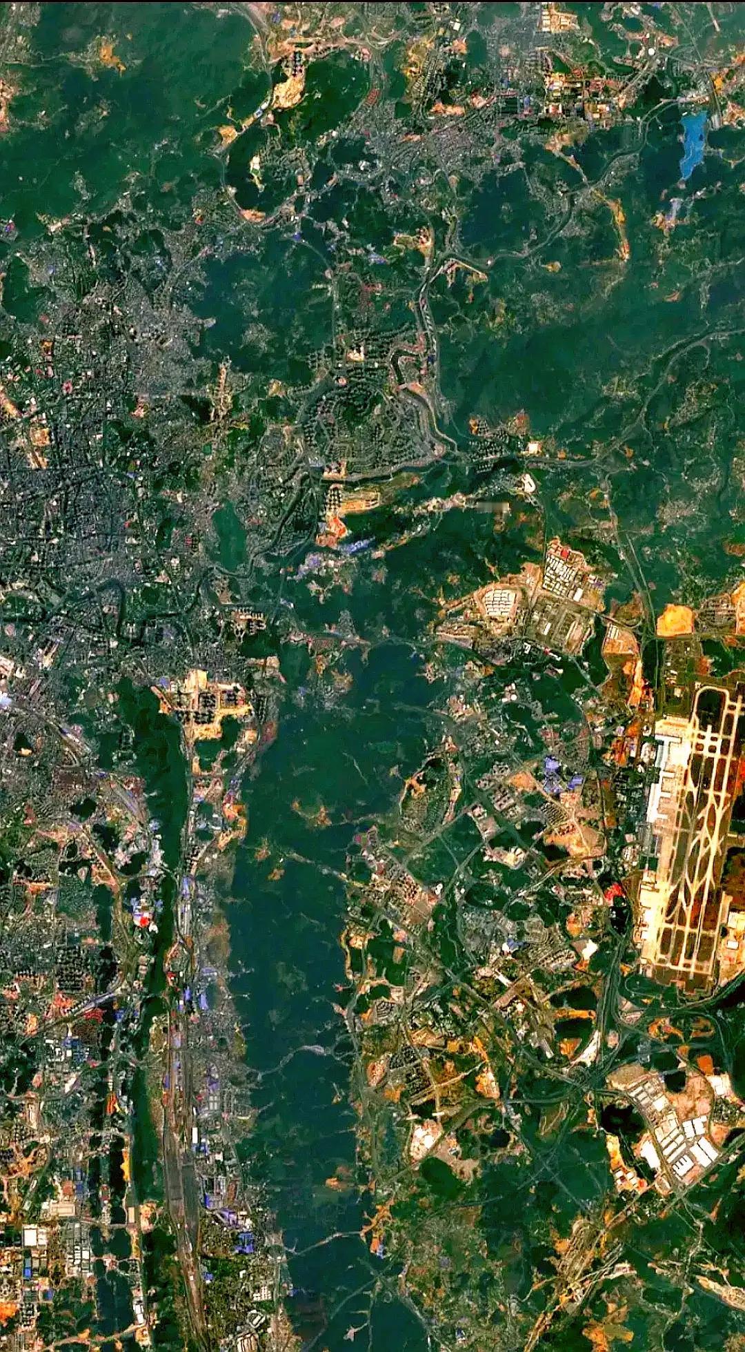 贵州省贵阳市最近卫星图（12）