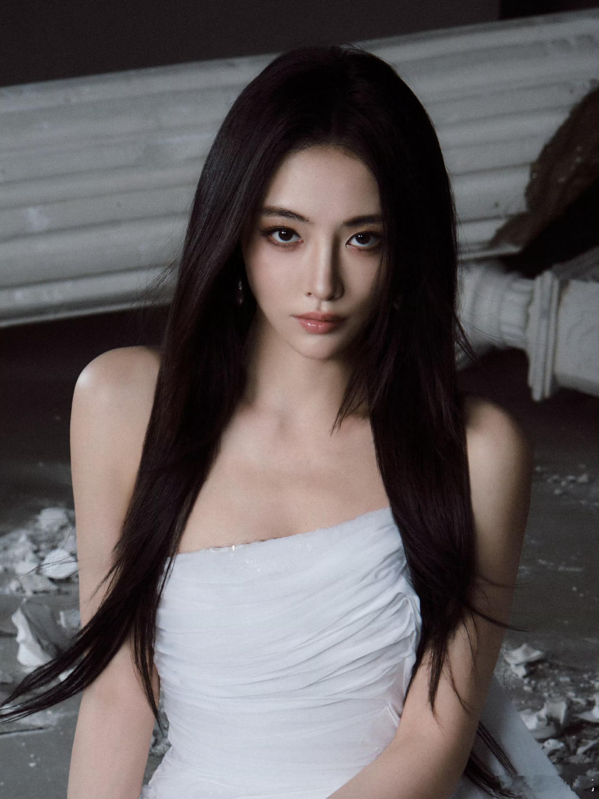 孟美岐许佳琪要同框了孟美岐许佳琪初代女团的含金量孟美岐许佳琪即将迎来同框，勾起选