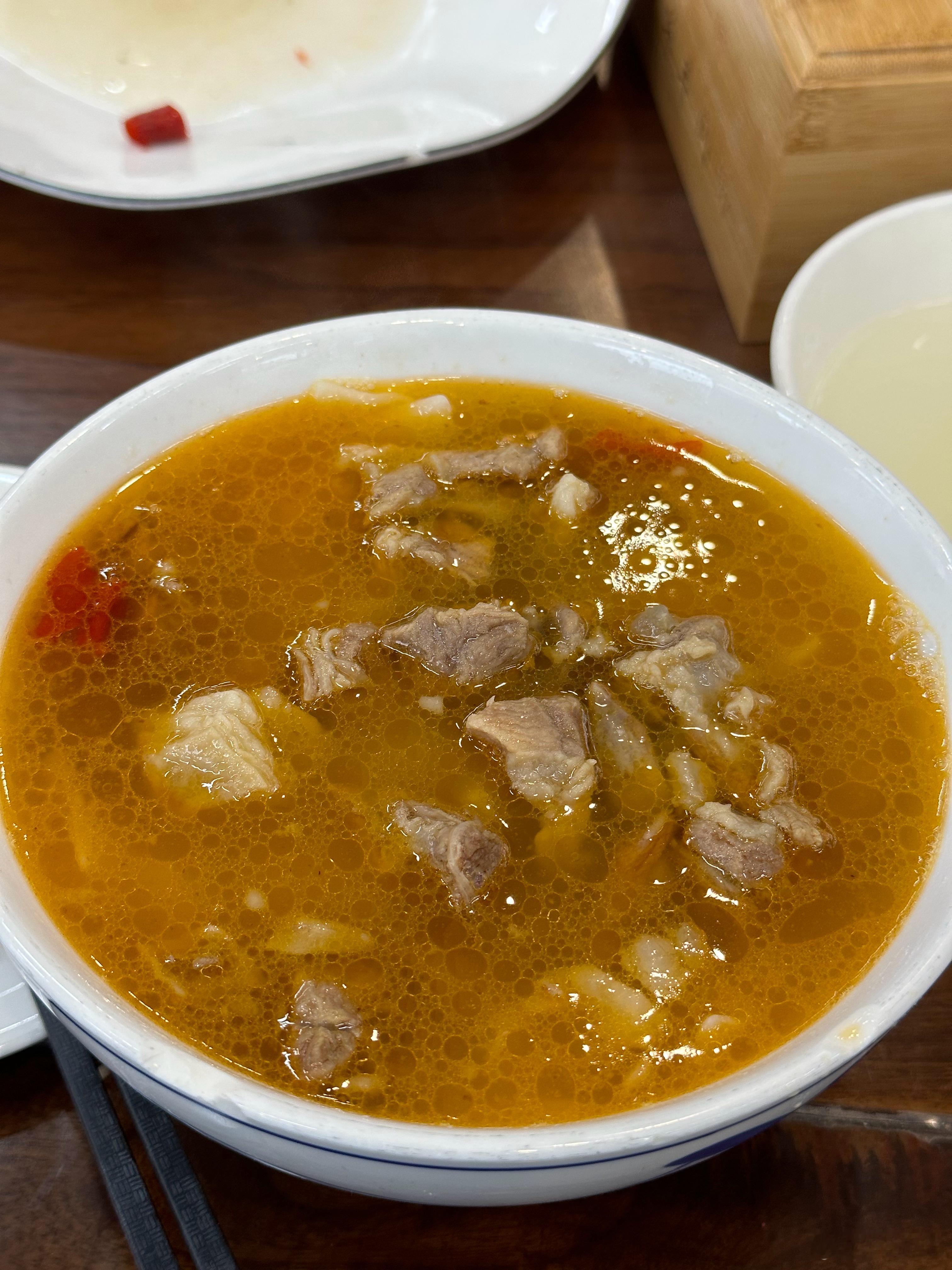 [嘻嘻][嘻嘻][馋嘴][馋嘴]吃羊肉来陕北  ​​​