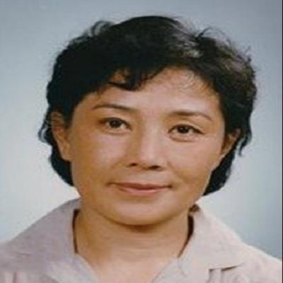 李瑛，1936年6月出生于河北省，是一位中国内地女演员，现为中国电影家协会会员。