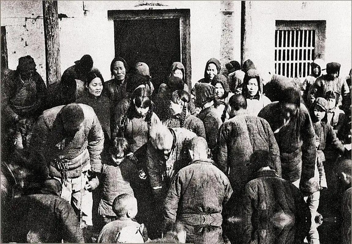 放眼整个历史，面对全中国最繁华的大都市一把手交椅，能连连摆手往外推的，恐怕找不出
