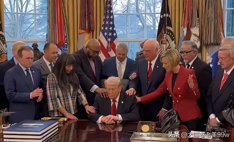 特朗普也有害怕的时候，狂妄自大的他，天不怕地不怕，却被伊斯兰教的全球指令，吓到让