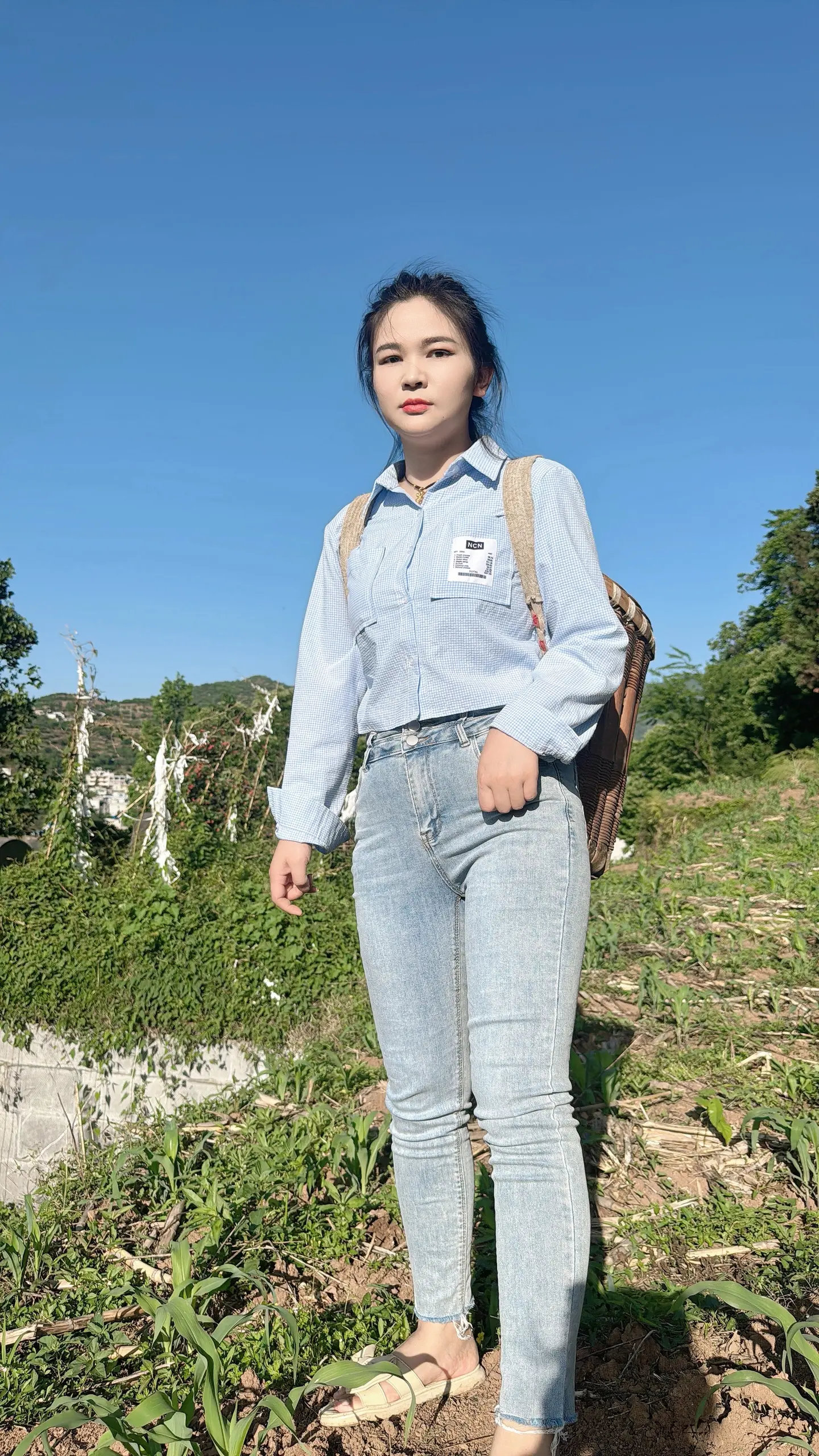<p>山里的姑娘 贵州女孩 </p>