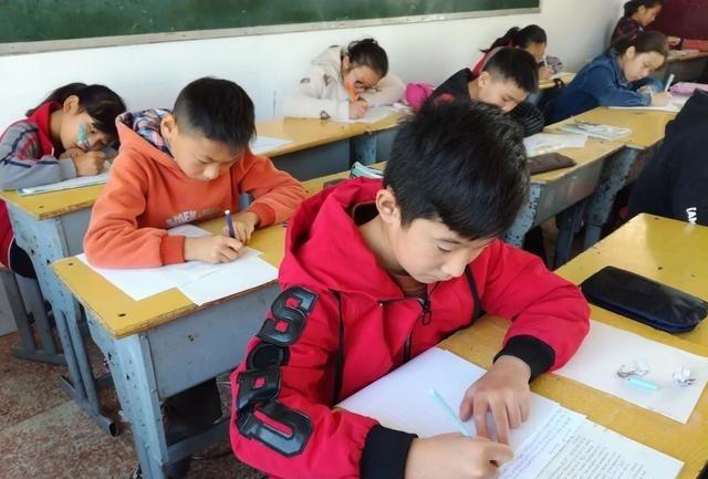 影响小学生成绩的7个坏习惯，很多孩子天天在重复！
我们都有过这种体验吧？给孩子买