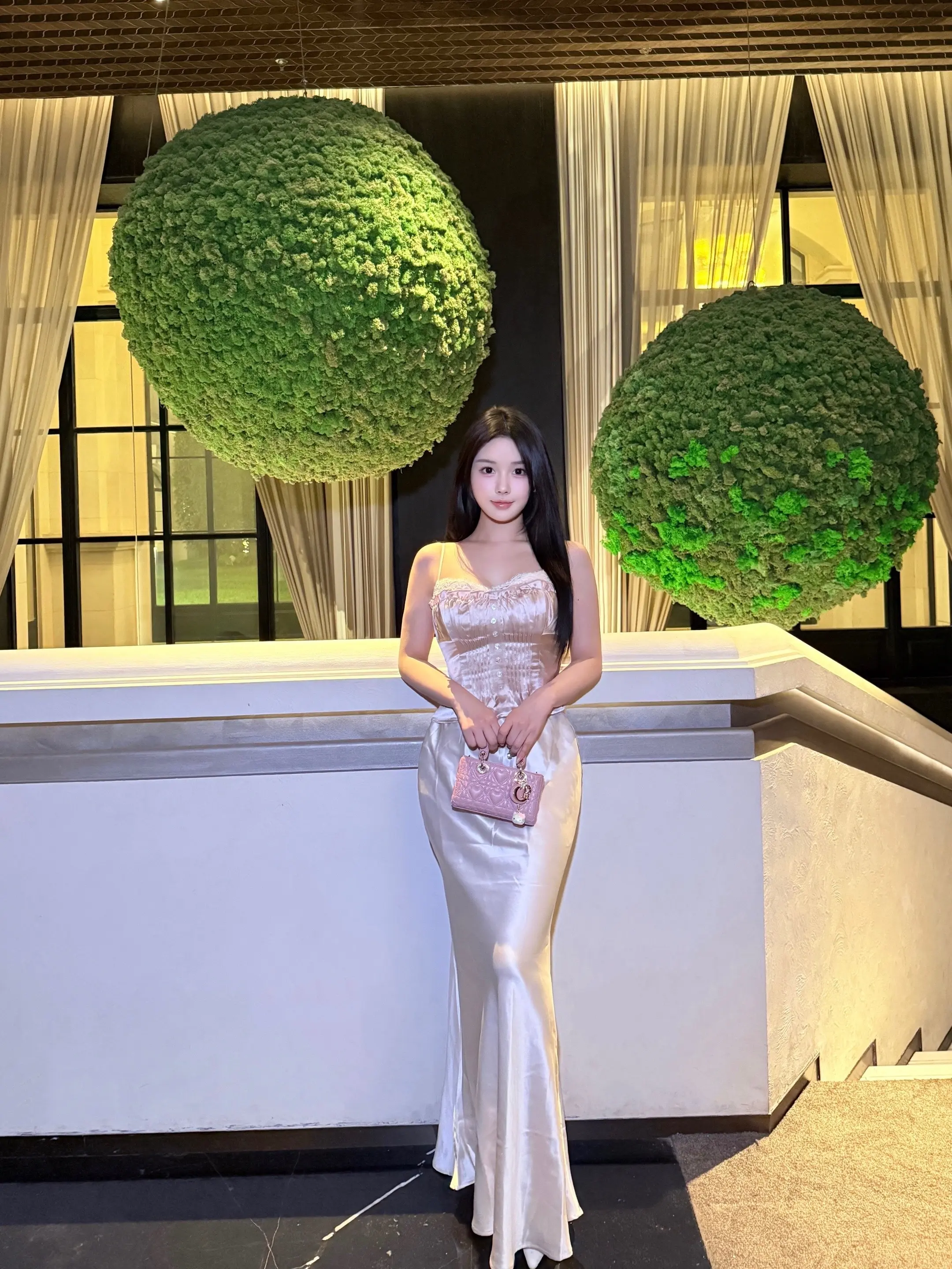 如果再遇到爱的人 记得拉紧她的手。