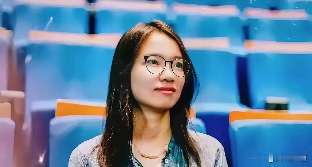 世间最动人的天才，是从不认输的凡人
 
世人眼中的王虹，是自带光环的传奇。
 