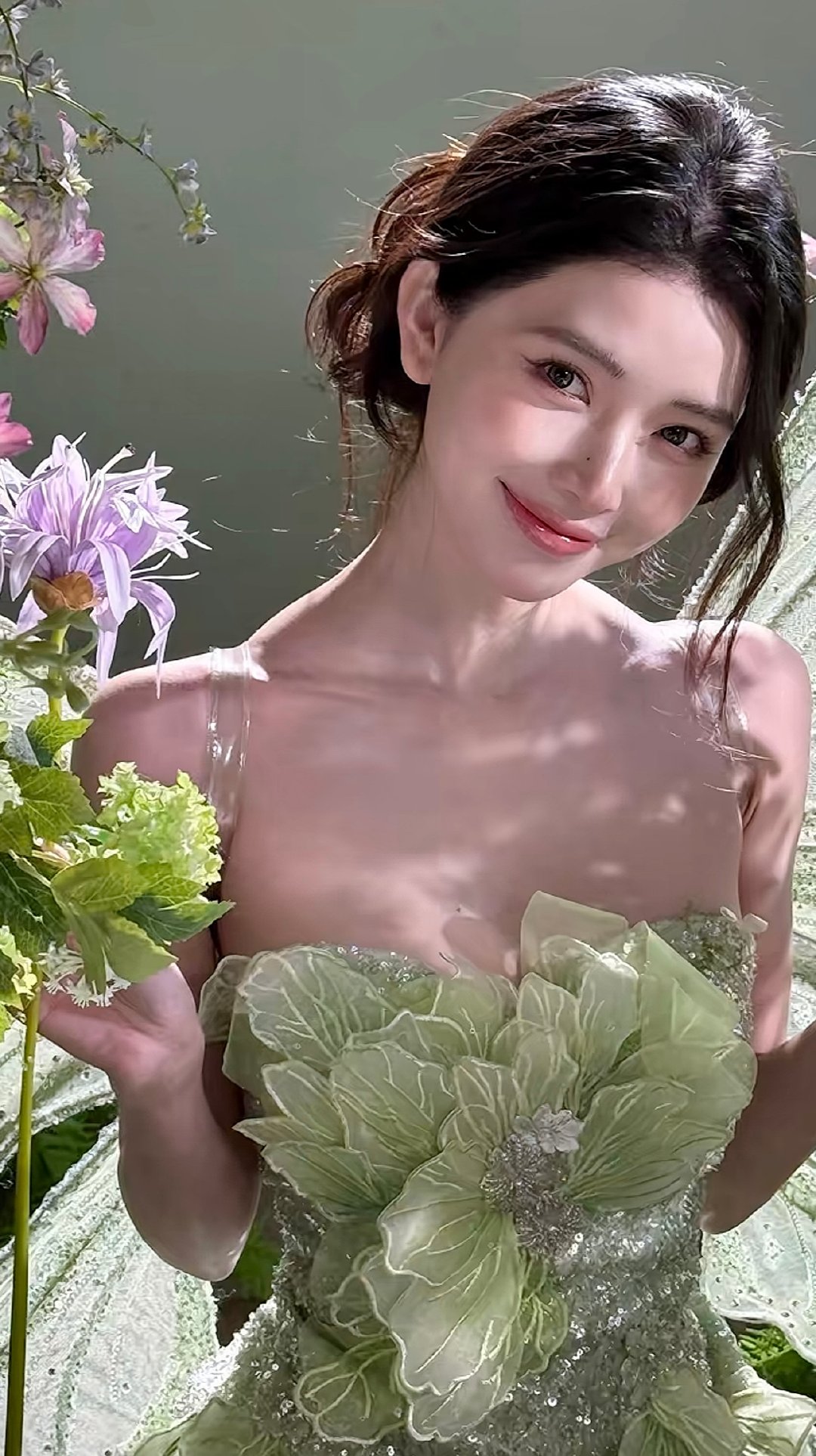 方圆撞脸angelababy方圆曾复刻angelababy生日造型方圆曾复刻an