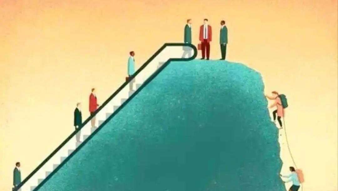 10条让人背后发凉的人性:

1、小时候周围的人如何对你，取决于你父母的地位。