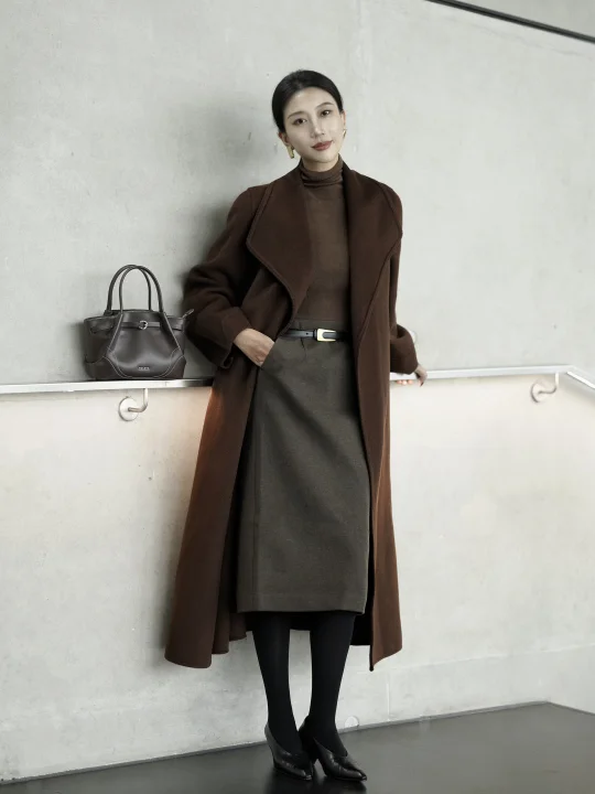 优雅穿搭  |  一身秋色，满心的从容