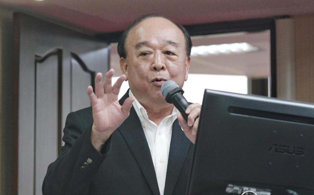 台陆军前司令吴斯怀在节目中说：我不能说打不赢大陆，但有笔账你们自己算算就明白了。