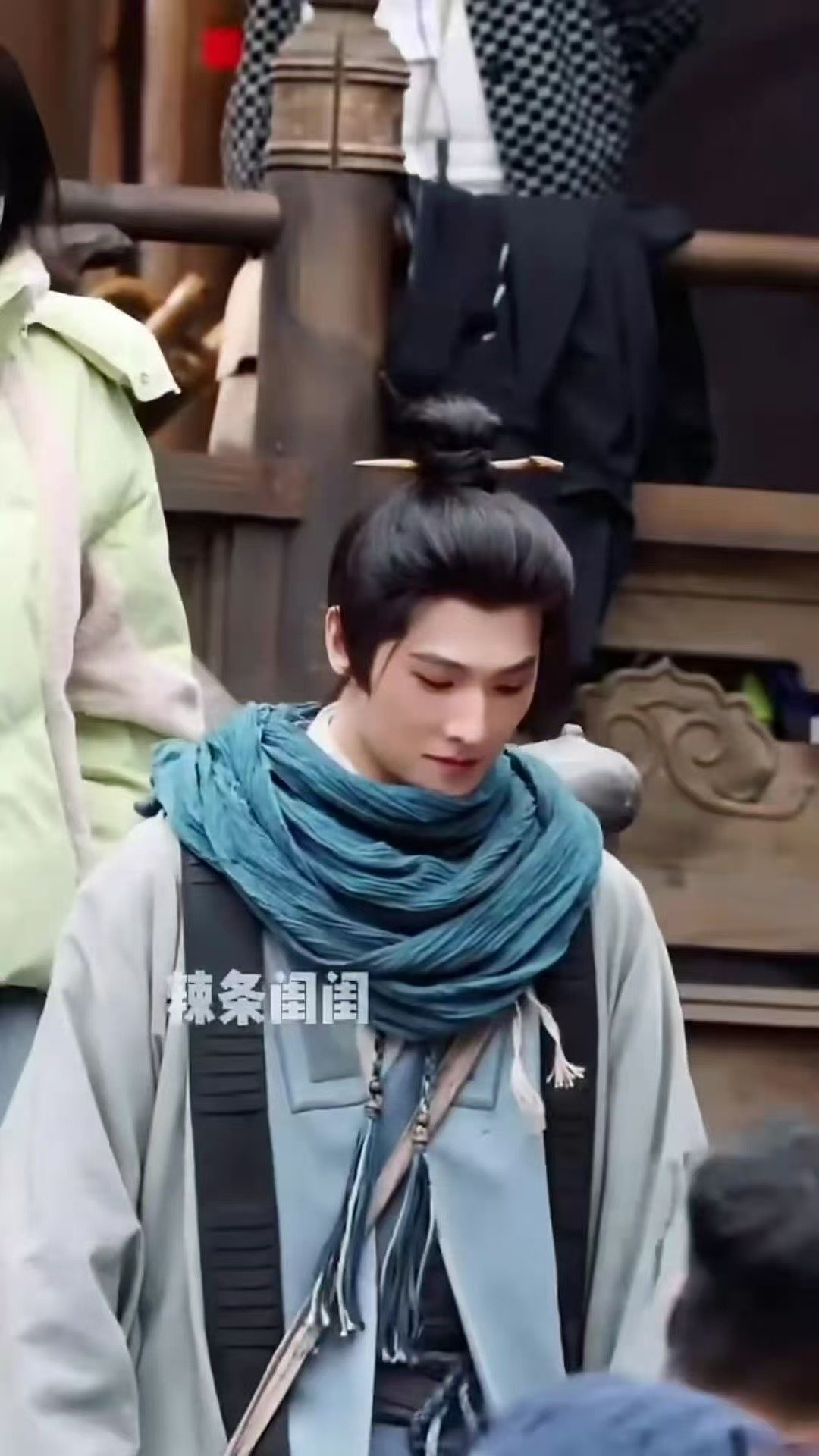 杨洋不让江山路透 终于等到新路透！传统中式道士服太对味，清俊飘逸，完全就是原著里