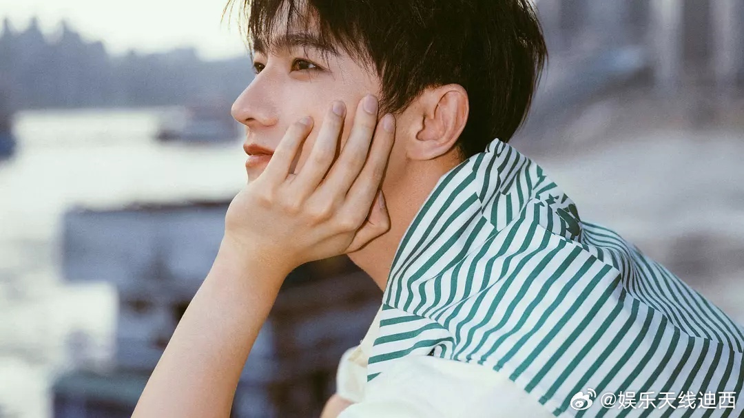 杨洋今日营业，超绝少年感[哇] ​​​