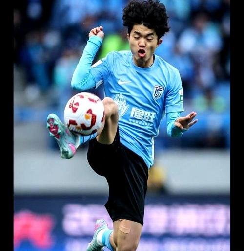 看看接下来的比赛，两连败的大连英博处境艰难，主教练李国旭如何抉择？
未来三场比赛