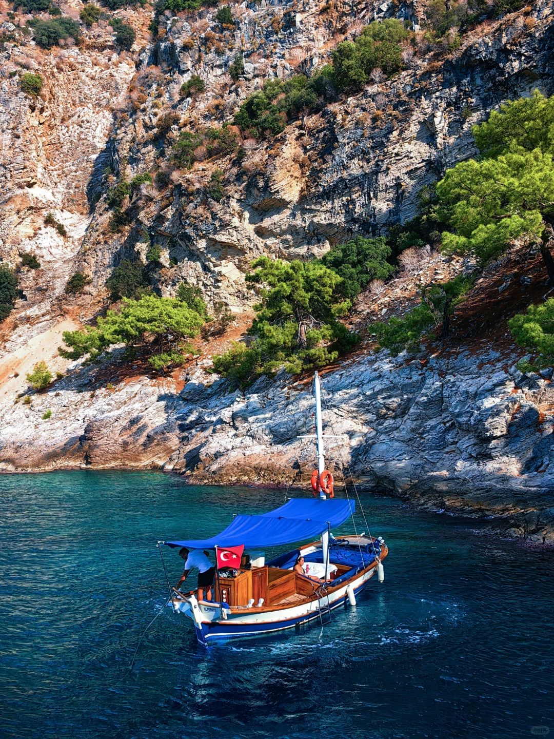 土耳其费特希耶这是玻璃水倒海里了吧附攻略