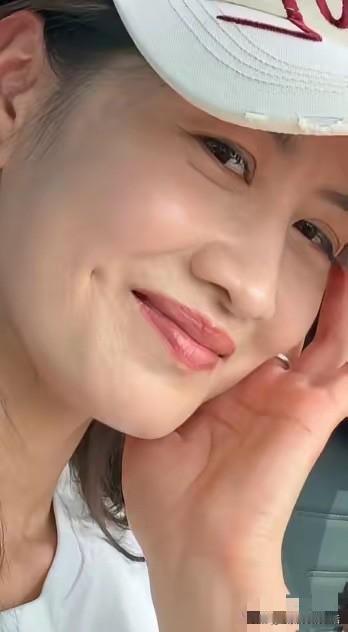 好想找个懂我的男人搭伙过日子

自我介绍一下
本人38
体制内有一份稳定工作
有