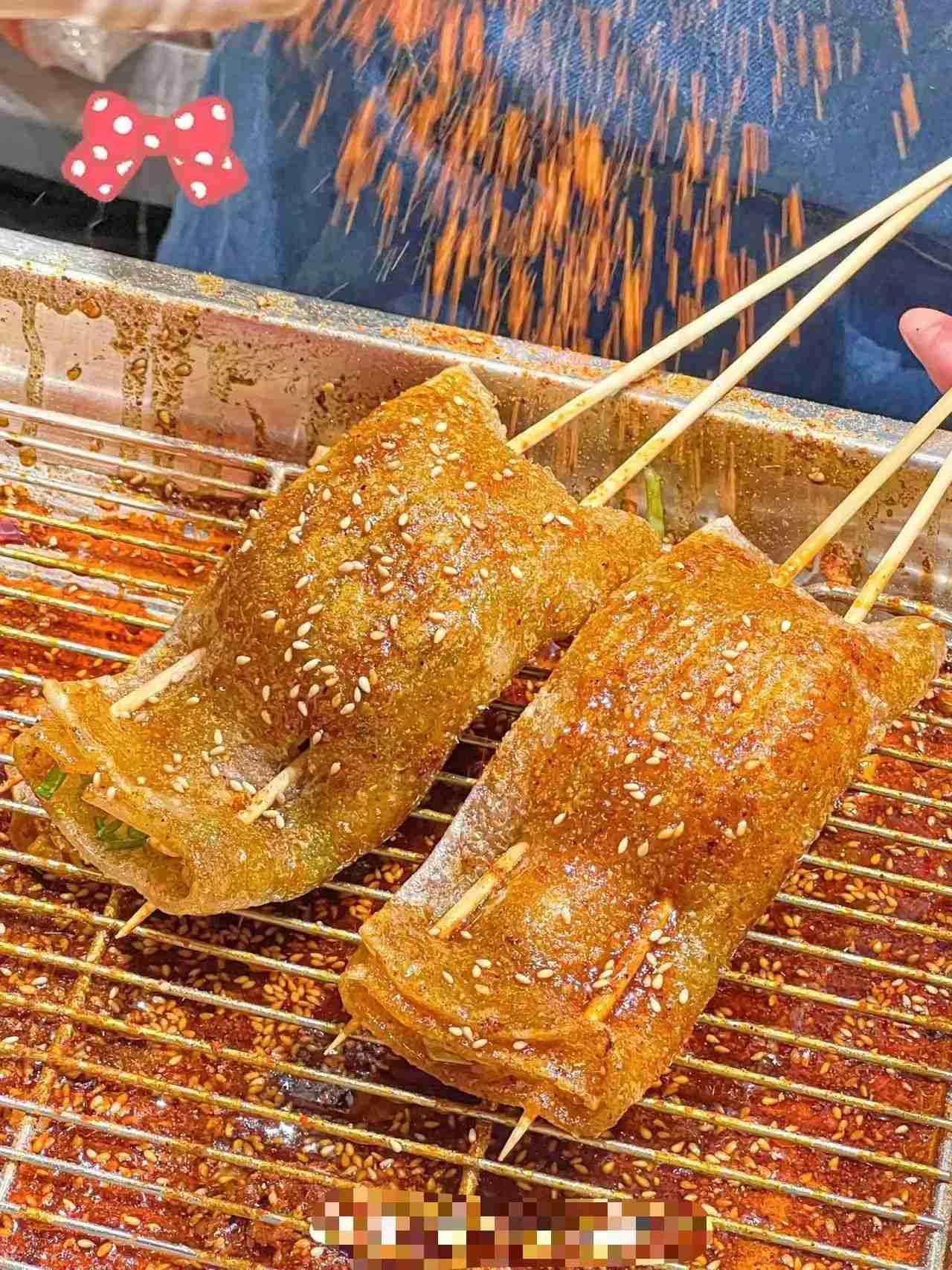 我的今日状态：😁轻松愉快
我这里的天气：☀️晴天
好吃的食物总能治愈不好的情绪