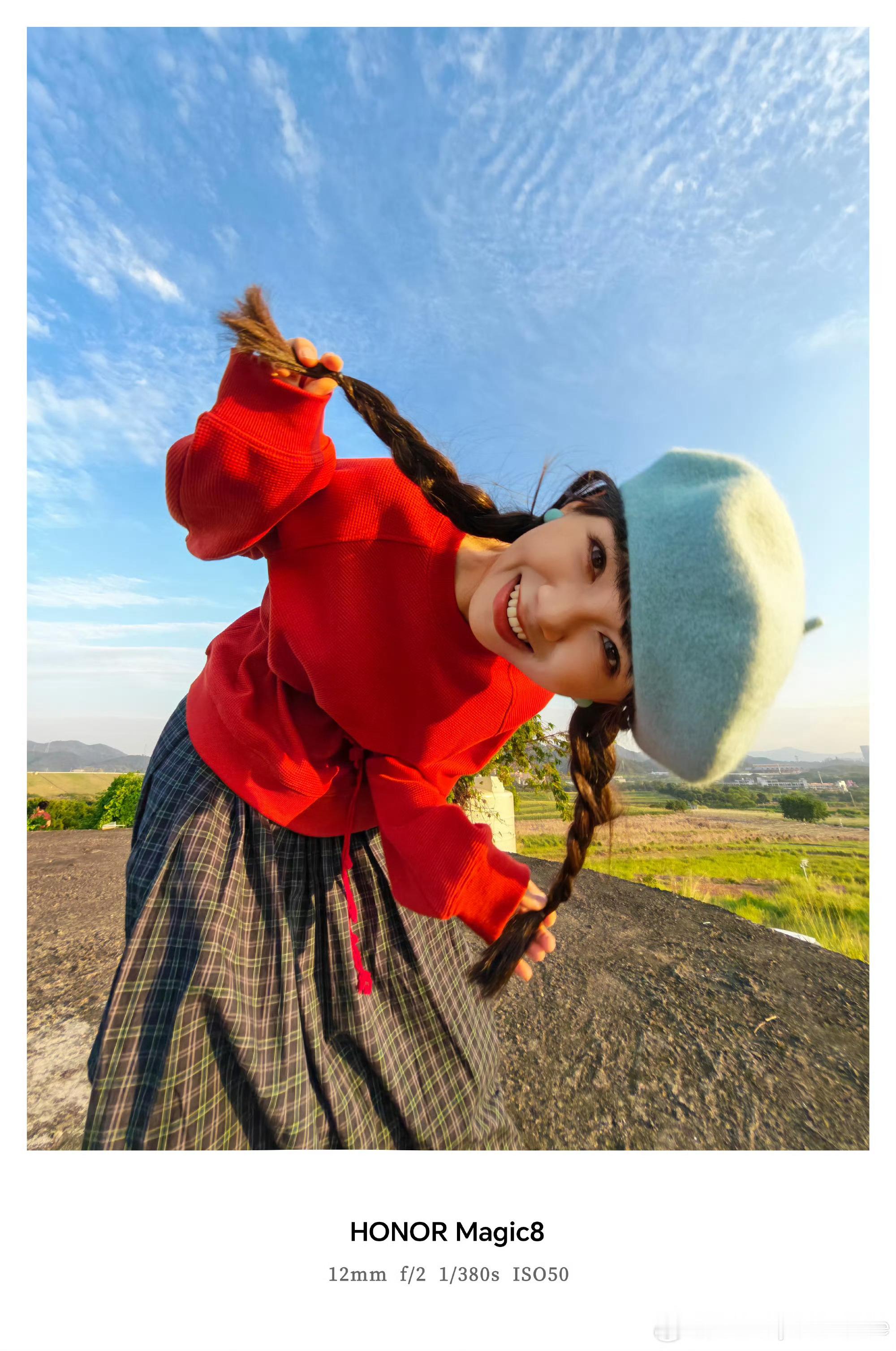 看看罗巍老师最近发的样片，荣耀Magic8标准版这个拍照确实强，色彩还原度高，细