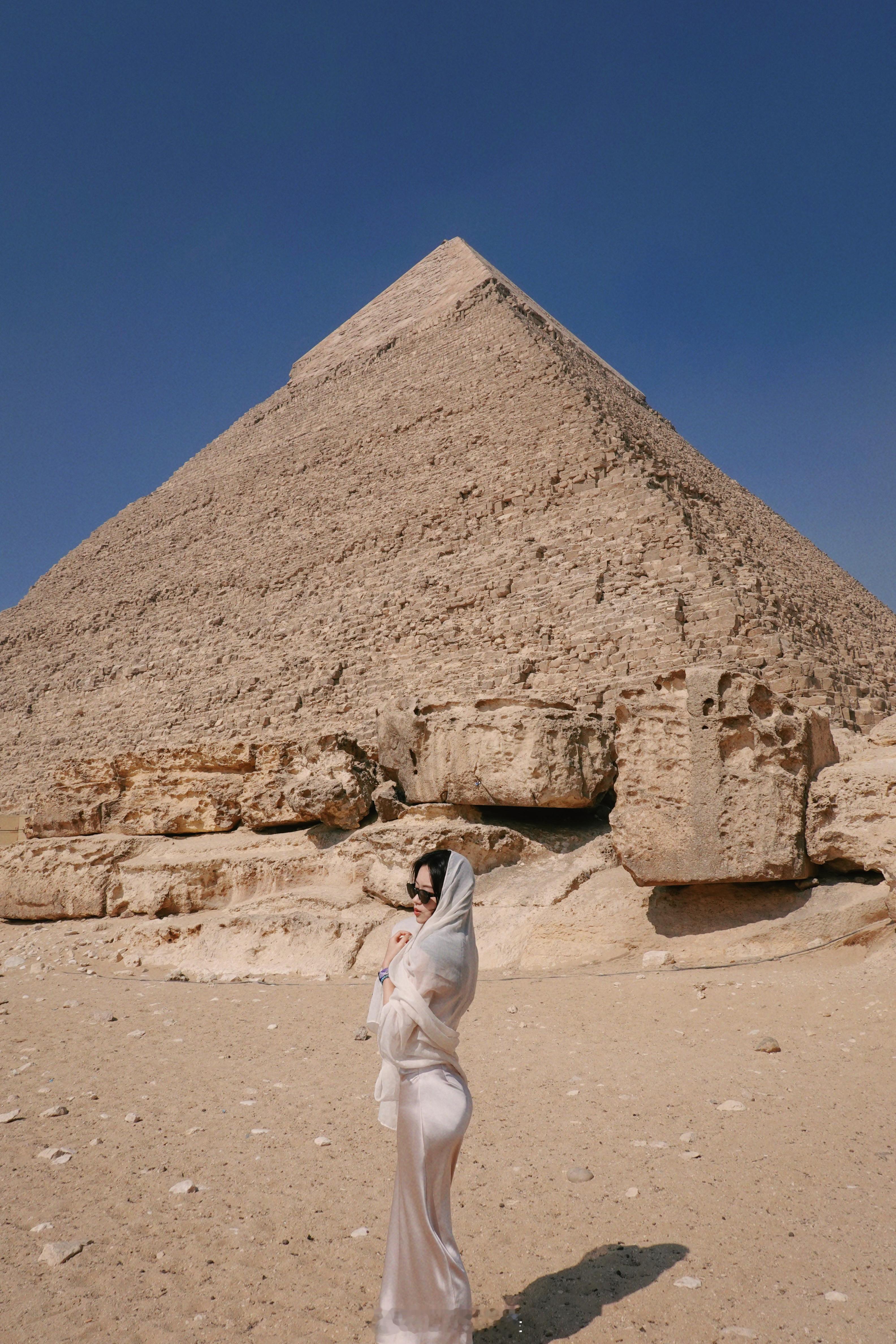 WELCOME TO THE PYRAMIDS OF GIZA ​​​