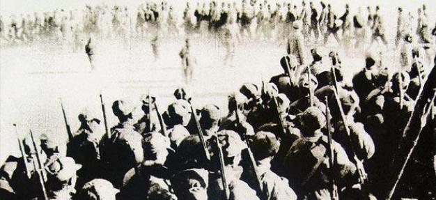 1937年8月，红军主力改编为八路军，下辖115、120、129三大主力师，八年