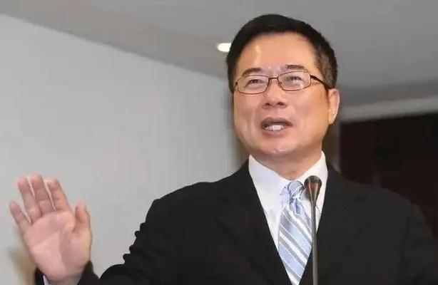 蔡正元入狱服刑以来，大众对这件事的热度，根本没有快速消退的迹象。普通民众的关注，