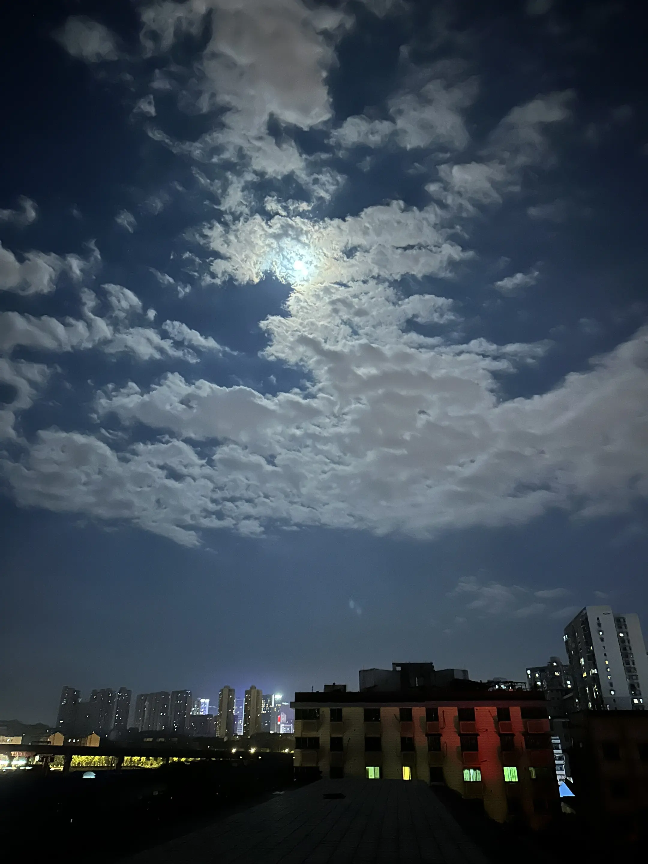 应该怎样记录你……这是今年的中秋