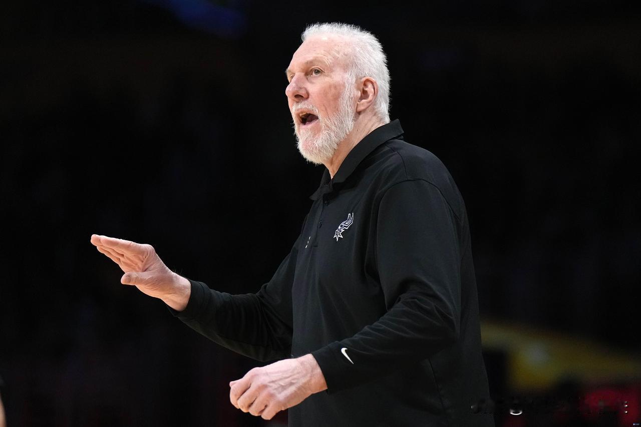 NBA赛场消息：历史上最年轻的技术犯规诞生！
  老爷子太有意思了，语言真是一门