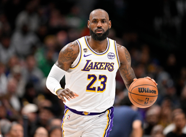 据ESPN名记Shams报道，詹姆斯经纪人里奇·保罗透露，詹姆斯不会选择退役，将