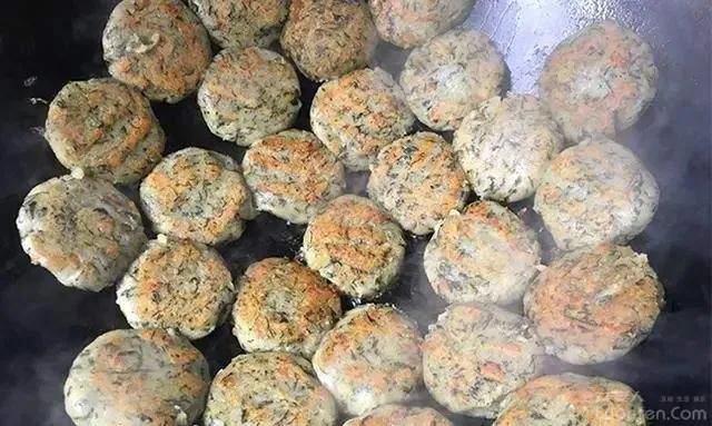 你们有没有因为一个小吃特意跑很远的路去吃
隔壁邻居每年都要跑去苏州，那边有一家牛